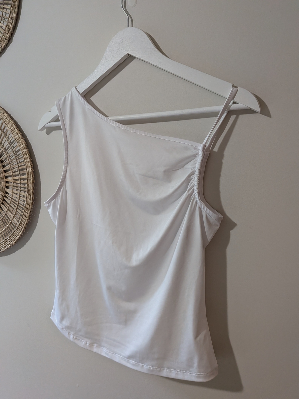 Ardene White One-Shoulder Asymmetric Tank